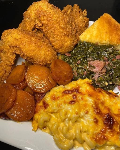 Mac n Cheese with Crispy Fried Chicken