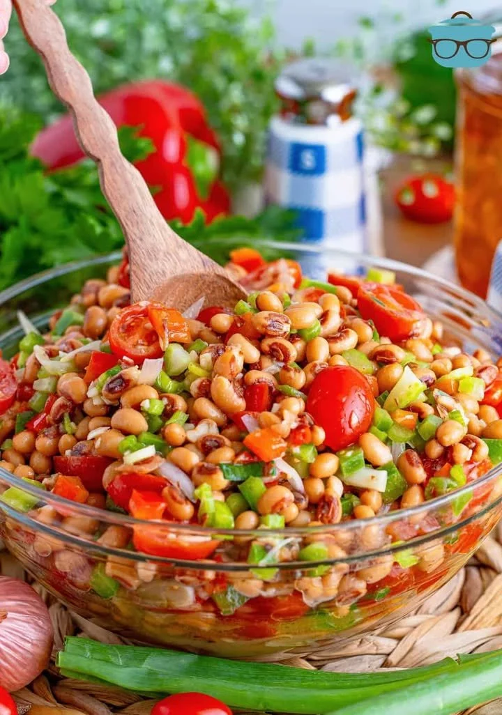 Black Eyed Pea Salad Delicious Black Eyed Pea Salad served in a bowl with fresh veggies